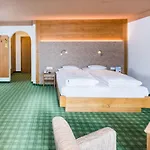 Hotel Walserberg