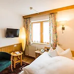 Walserberg Hotel Warth (Vorarlberg)