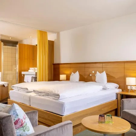 Hotel Walserberg 4*