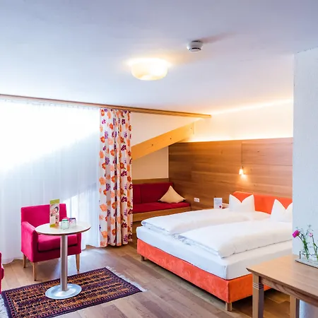 Walserberg Hotel Warth (Vorarlberg)