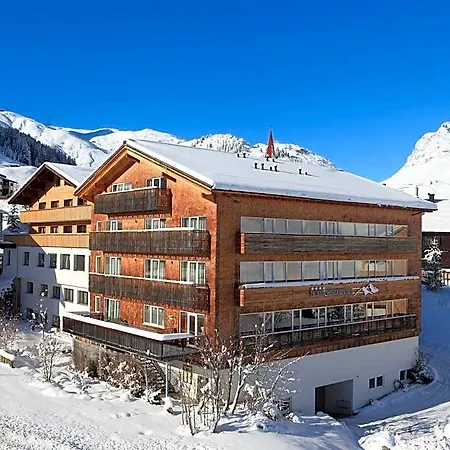Отель Walserberg 4*